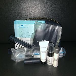 Exclusive Travel Kit (8 Items)